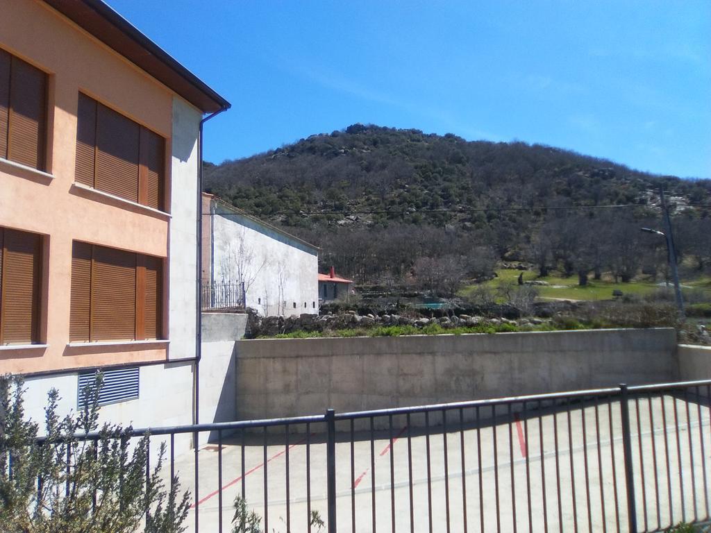 Apartamentos La Covatilla Neila de San Miguel Exteriör bild