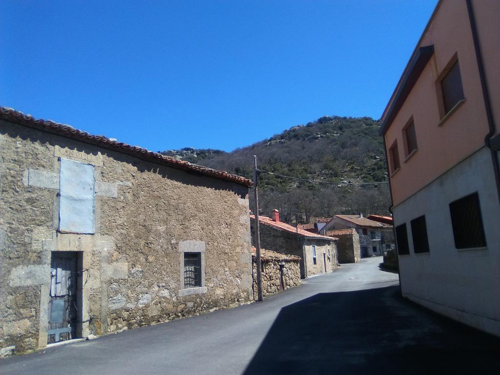Apartamentos La Covatilla Neila de San Miguel Exteriör bild
