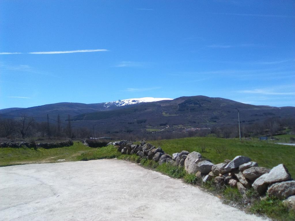 Apartamentos La Covatilla Neila de San Miguel Exteriör bild