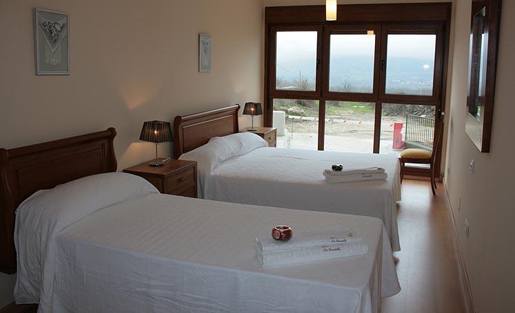 Apartamentos La Covatilla Neila de San Miguel Exteriör bild