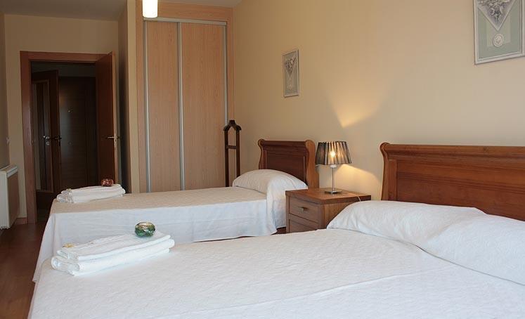 Apartamentos La Covatilla Neila de San Miguel Exteriör bild